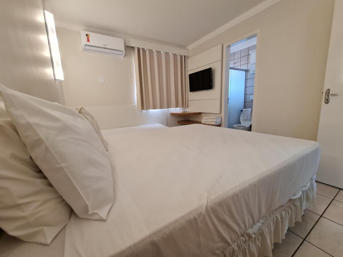 Hotel Diroma Fiori - Parque Aquatico E Muitas Piscinas Калдас Новас Екстериор снимка